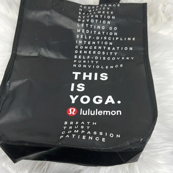 Lululemon Yoga Reusable Lunch Tote & Carryall Gym Bag Small - Picture 3 of 8